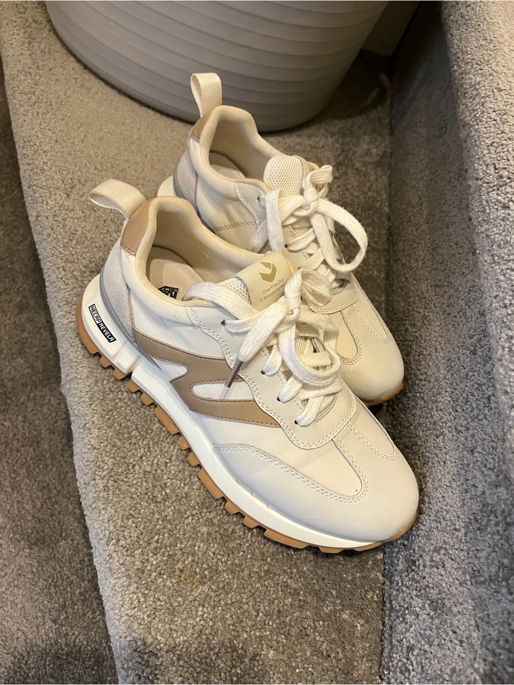 Women's Cream and Tan Casual Lace-Up Sneakers